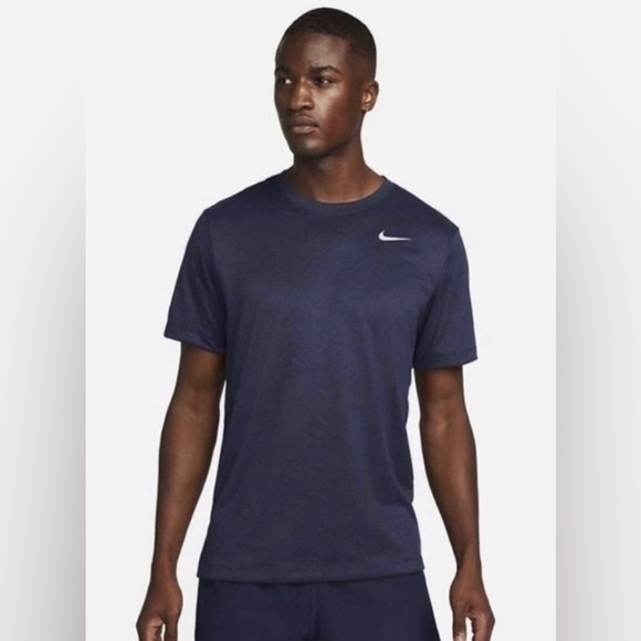 ‼️Mens Nike tee Size S NWT - Picture 1 of 1